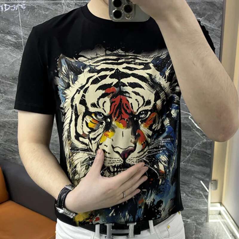 الشارع الشهير الساخن الحفر الن - مراجعة Streetwear Outfit Brand وسعره